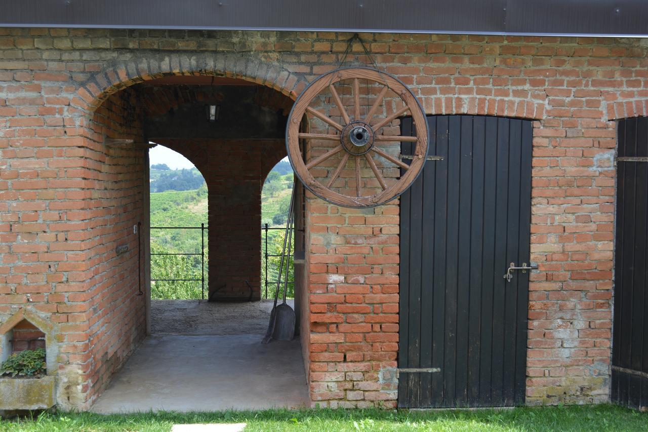 Cascina Valtignosa Camere Con Vigna Cassine ภายนอก รูปภาพ